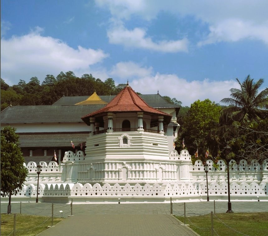 The Sri Dalada Maligawa.
