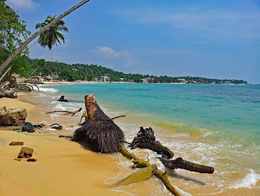 Unawatuna: Guide to Sri Lanka’s Iconic Beach Destination