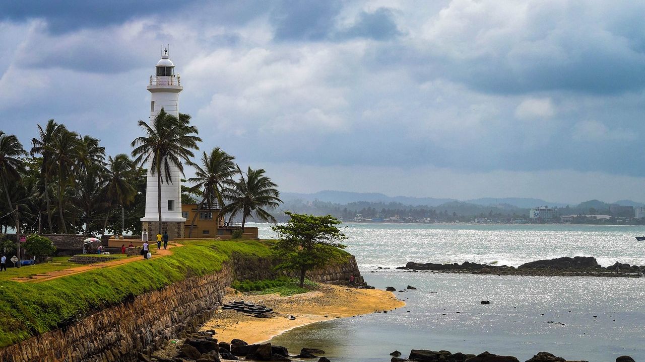 Exploring the Magnificent Galle Fort: A Journey Through History